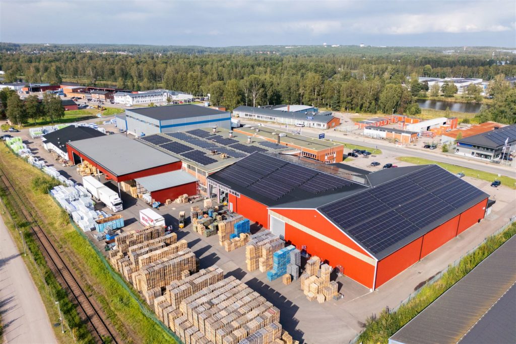 Kjell & Co:s anläggning i Karlstad från ovan